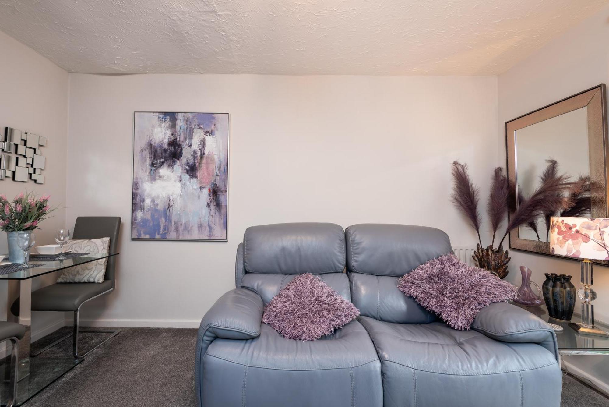 Worcester Fabulous Cherry Tree Mews Self Check In Dogs Welcome By Prior Arrangement , 2 Double Bedrooms ,Super Fast Wi-Fi, With Free Off Road Parking For 2 Vehicles Near Royal Hospital And Woodland Walks Zewnętrze zdjęcie