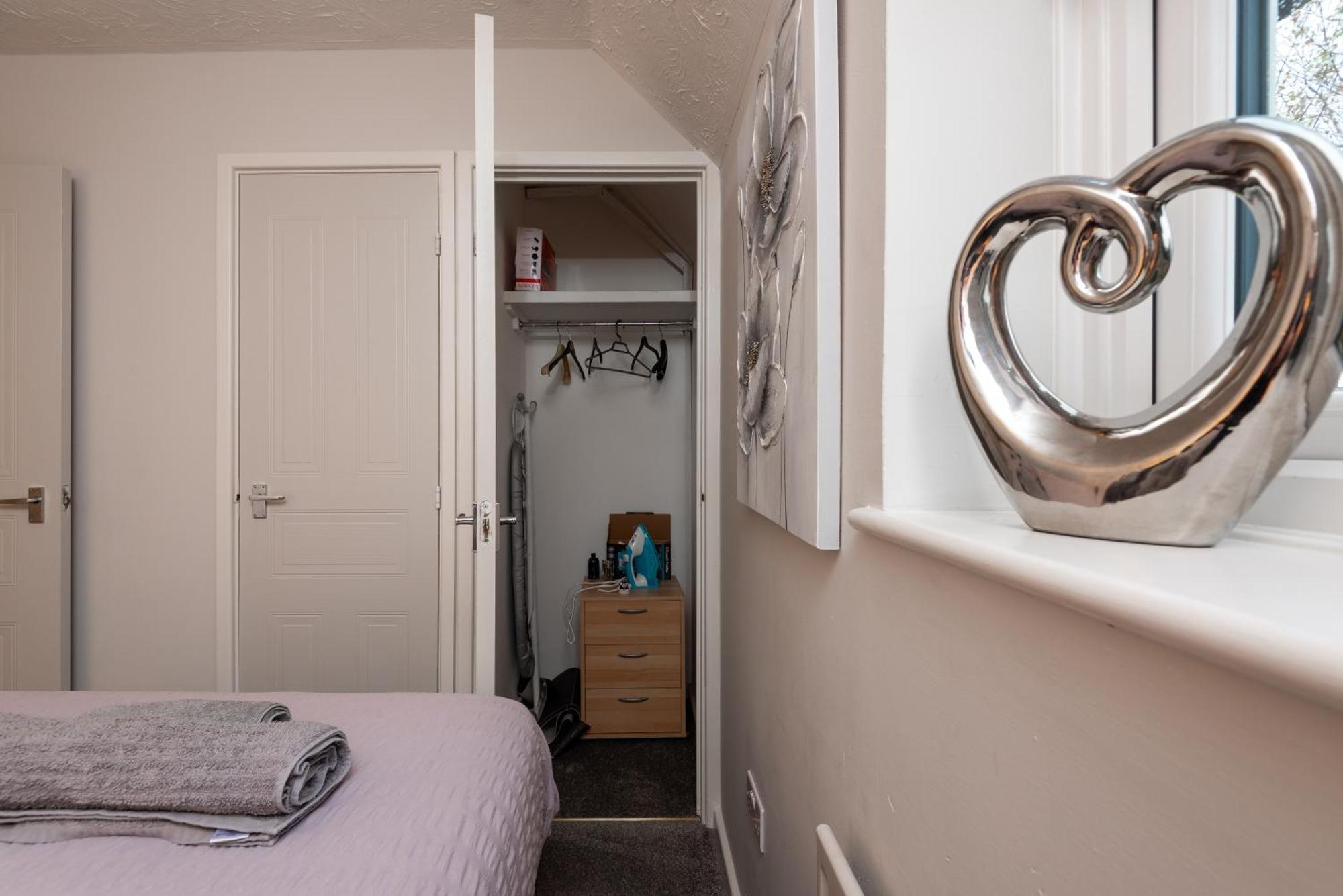 Worcester Fabulous Cherry Tree Mews Self Check In Dogs Welcome By Prior Arrangement , 2 Double Bedrooms ,Super Fast Wi-Fi, With Free Off Road Parking For 2 Vehicles Near Royal Hospital And Woodland Walks Zewnętrze zdjęcie