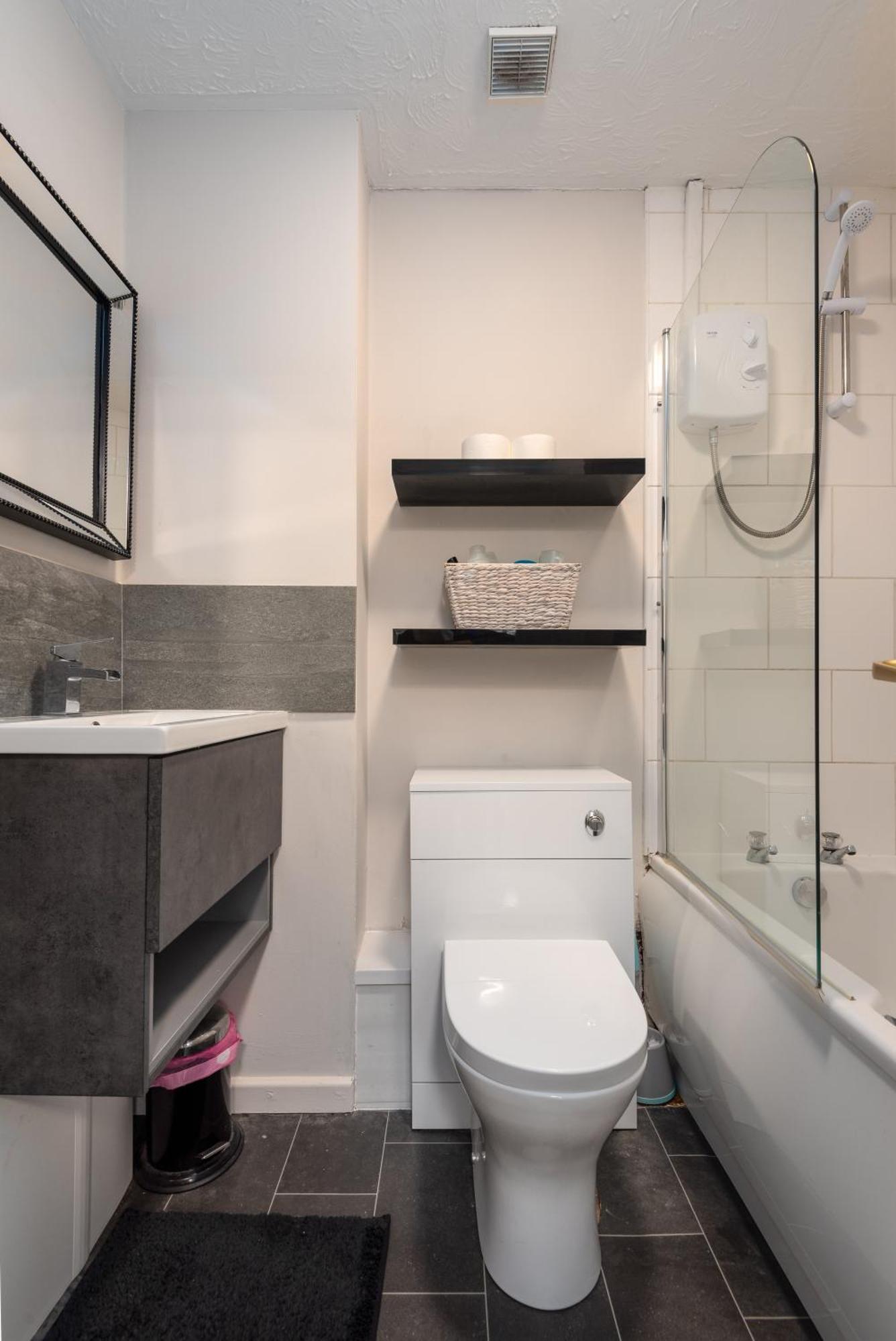 Worcester Fabulous Cherry Tree Mews Self Check In Dogs Welcome By Prior Arrangement , 2 Double Bedrooms ,Super Fast Wi-Fi, With Free Off Road Parking For 2 Vehicles Near Royal Hospital And Woodland Walks Zewnętrze zdjęcie