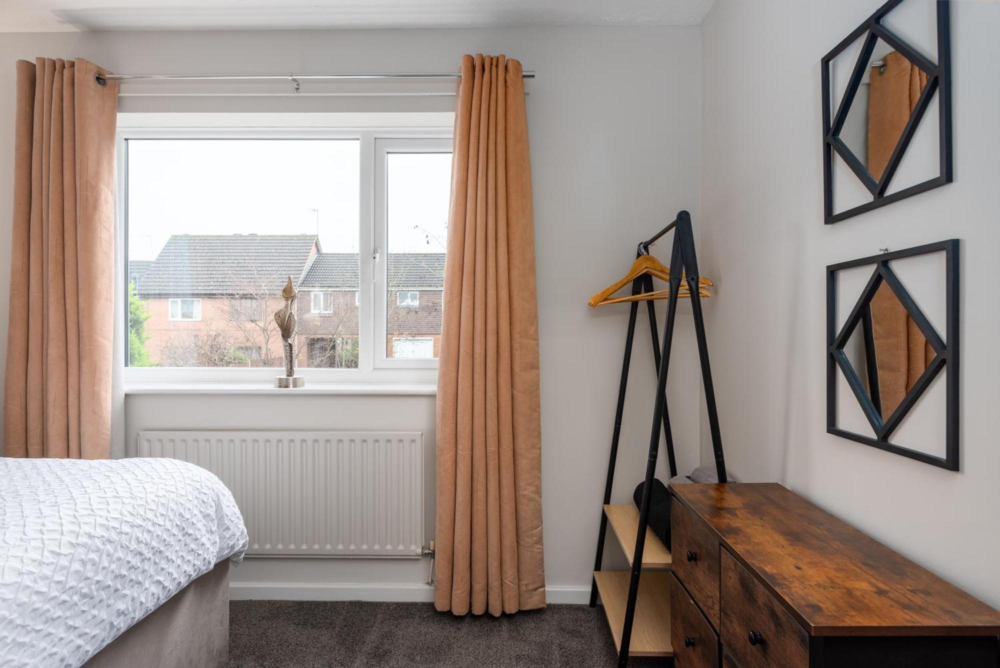 Worcester Fabulous Cherry Tree Mews Self Check In Dogs Welcome By Prior Arrangement , 2 Double Bedrooms ,Super Fast Wi-Fi, With Free Off Road Parking For 2 Vehicles Near Royal Hospital And Woodland Walks Zewnętrze zdjęcie