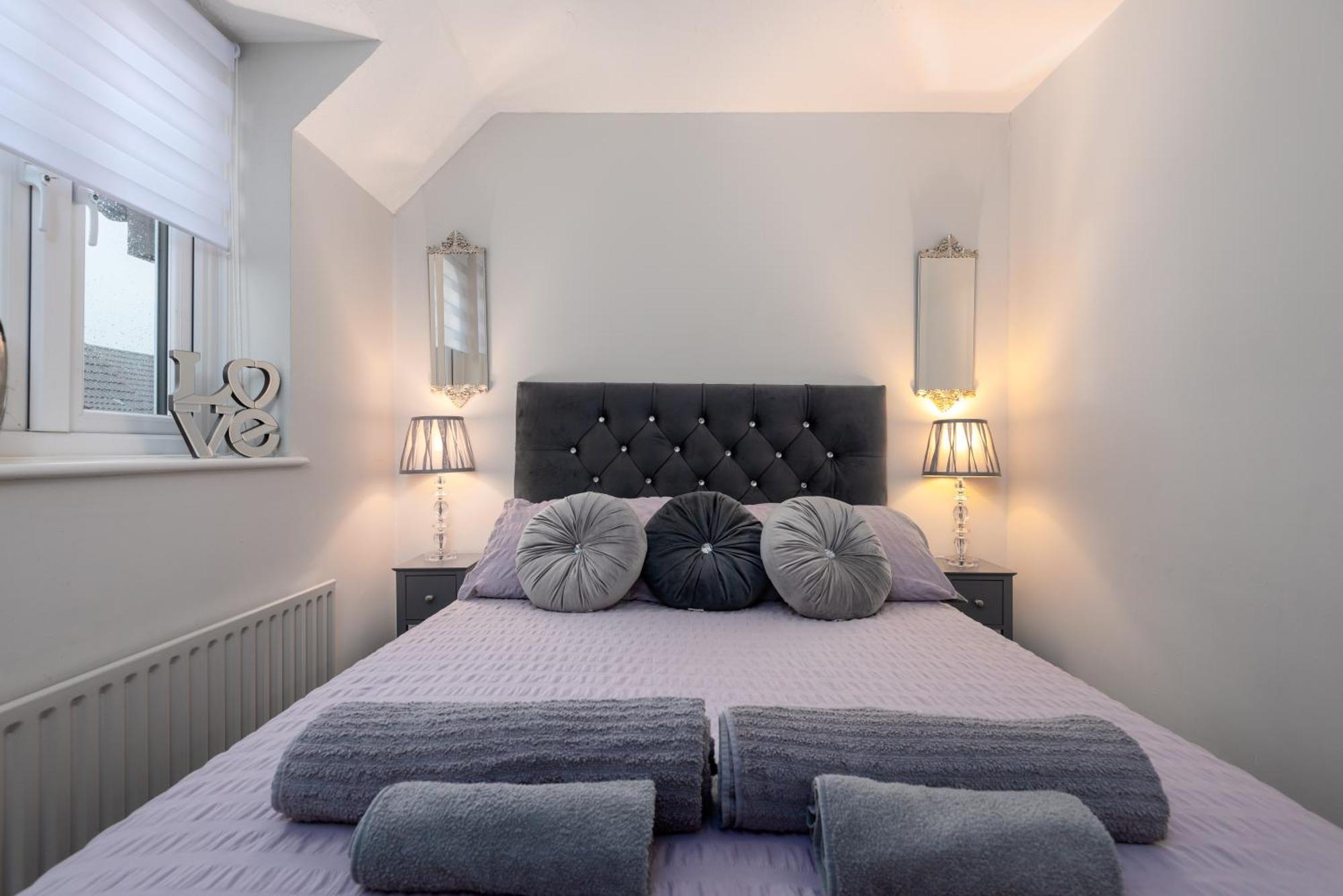 Worcester Fabulous Cherry Tree Mews Self Check In Dogs Welcome By Prior Arrangement , 2 Double Bedrooms ,Super Fast Wi-Fi, With Free Off Road Parking For 2 Vehicles Near Royal Hospital And Woodland Walks Zewnętrze zdjęcie