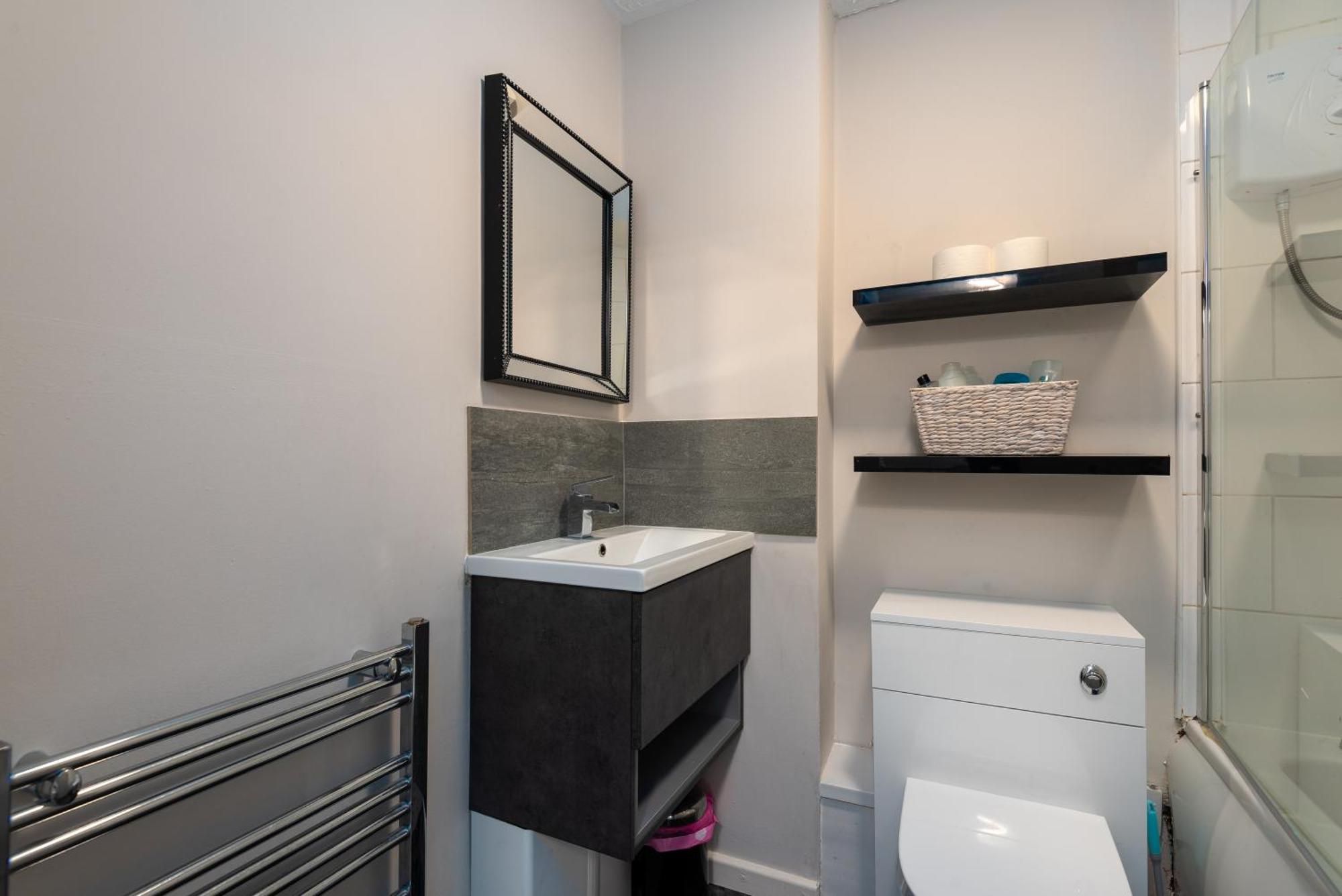 Worcester Fabulous Cherry Tree Mews Self Check In Dogs Welcome By Prior Arrangement , 2 Double Bedrooms ,Super Fast Wi-Fi, With Free Off Road Parking For 2 Vehicles Near Royal Hospital And Woodland Walks Zewnętrze zdjęcie